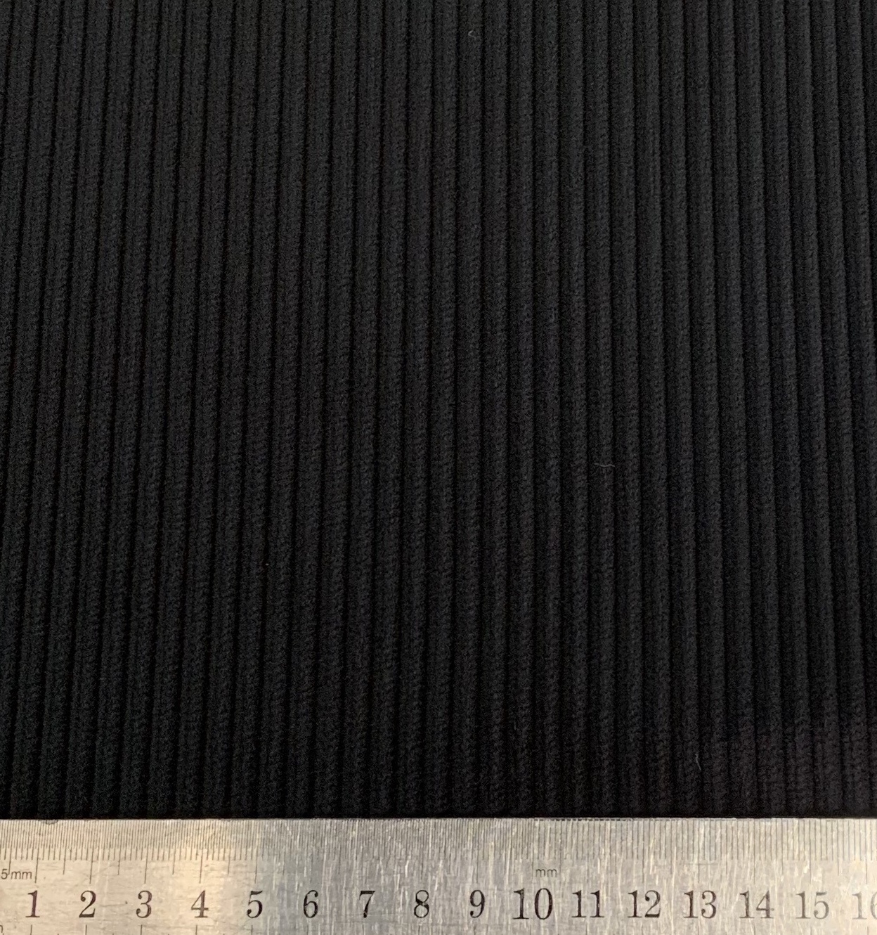 مقعد رينو تيربو R5T من رينو Turbo R5T ألبين أسود مخملي كبير الأضلاع