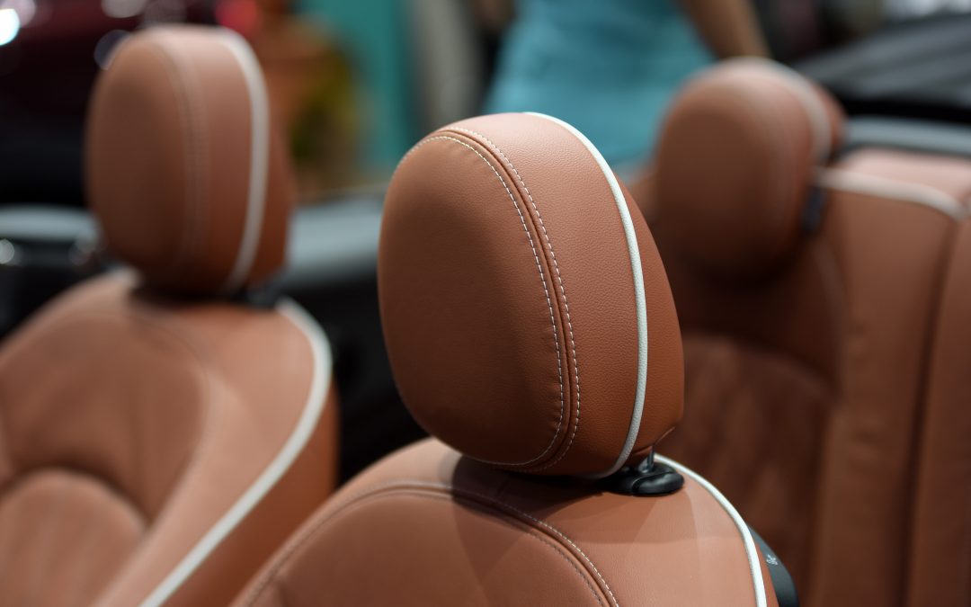Entretien des sièges en cuir de voiture : les conseils d’un artisan sellier