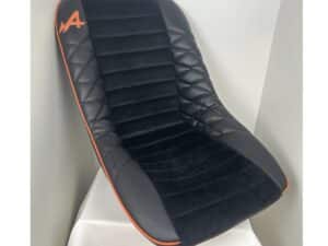 Housse PMC simili noir velours noir galon orange logo Alpine
